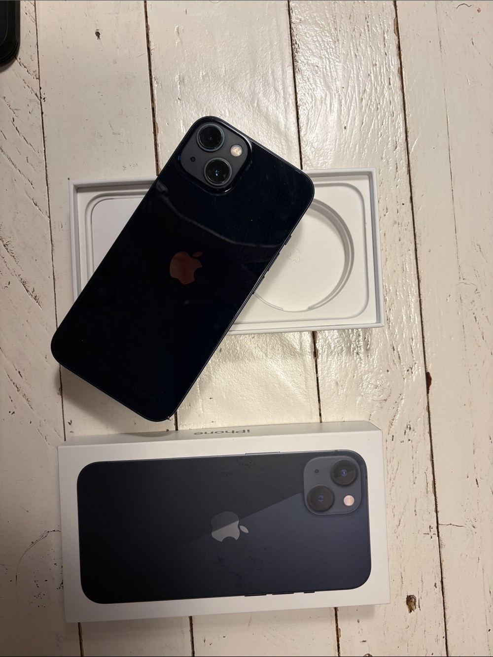 Apple iPhone 13- Midnight